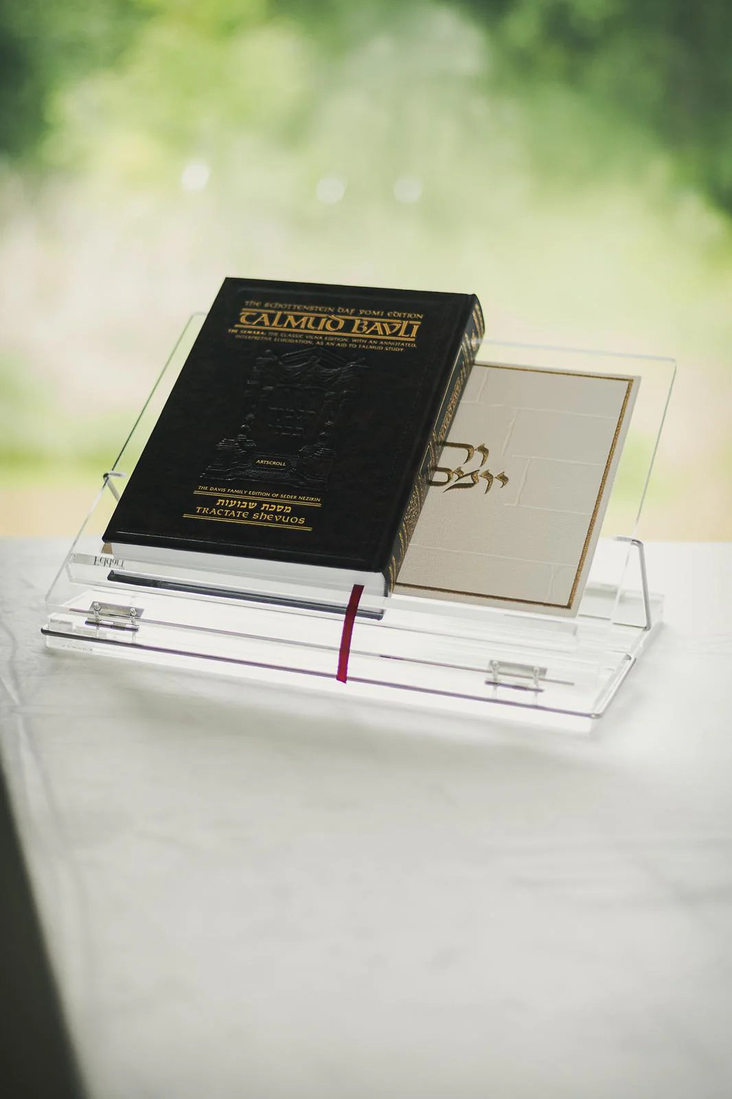 Foldable Shtender – Leatherite Kosel